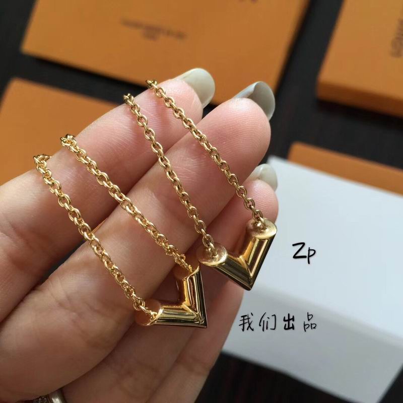 LV Necklace 08yxq04